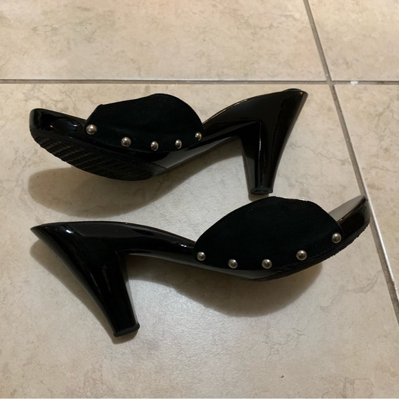 Final Price - ❤️Authentic Chanel Sandals❤️(Only available until Nov 15) - Picture 5 of 10